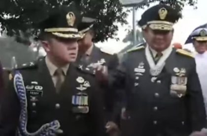 Foto: Mayor Inf. Teddy dan Prabowo