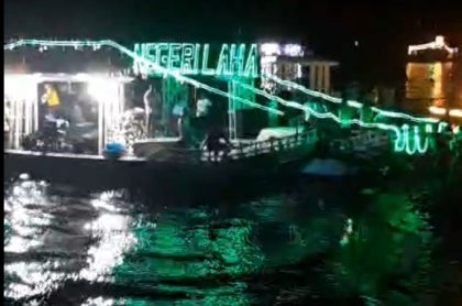 Pawai Takbiran di Pesisir Teluk Ambon