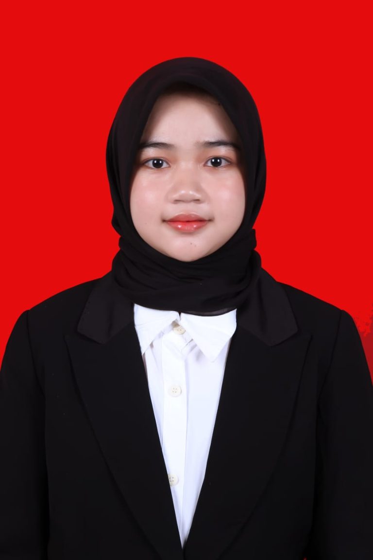 Roikhanatul Izza Tamawwulan Mahasiswi FH Universitas Diponegoro Semarang